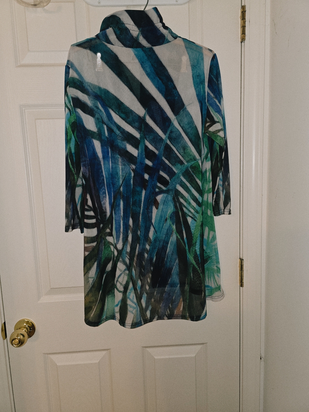 Valentina Black and Gold Label Polyester Top - Picture 5 of 5